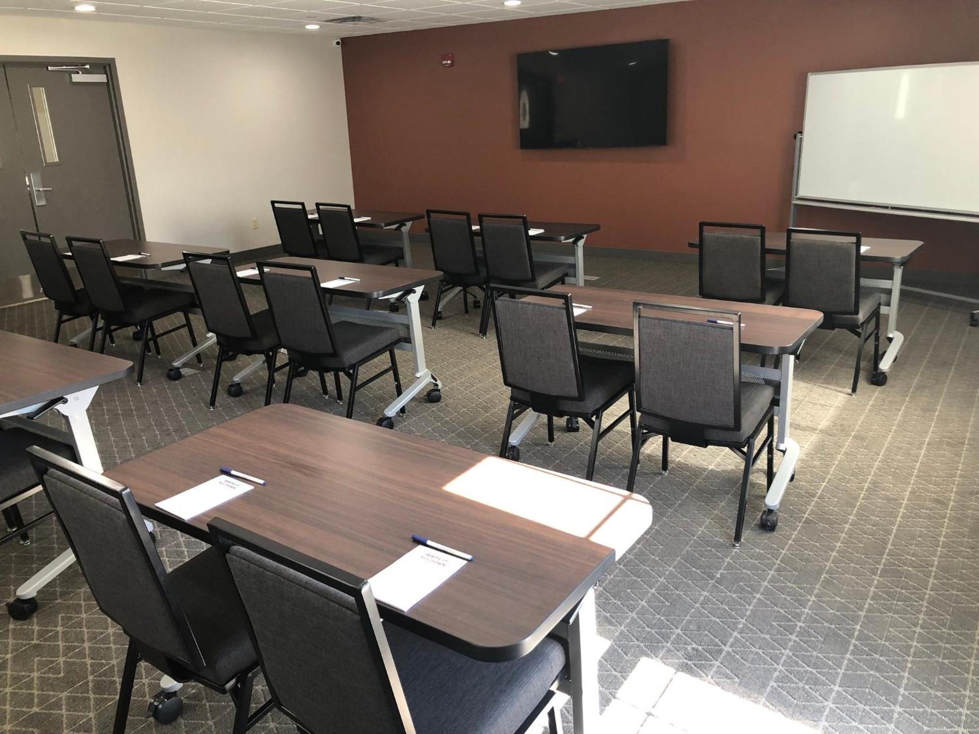 Candlewood Suites Fort Wayne - Nw By Ihg Exterior photo